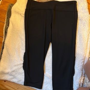 Lululemon Cropped Pants